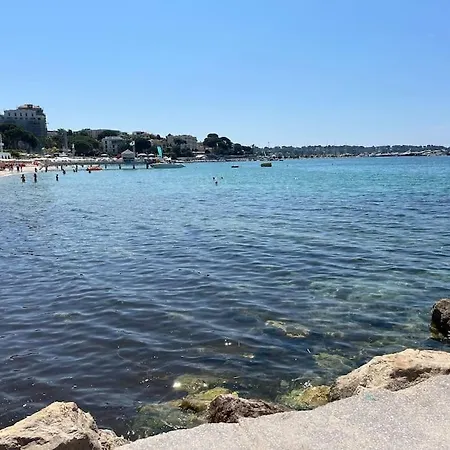 Superbe 2 Pieces Et Terrasse A 5 Min De La *